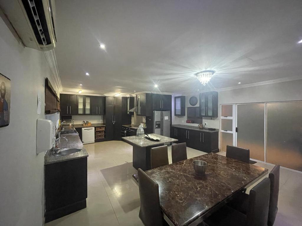 Illovo Beach House Amanzimtoti Dış mekan fotoğraf